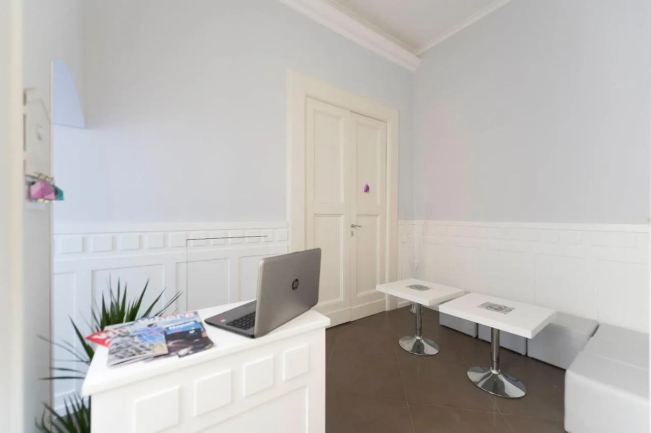 Bed and Breakfast Domusvelata Neapol Nocleg ze śniadaniem